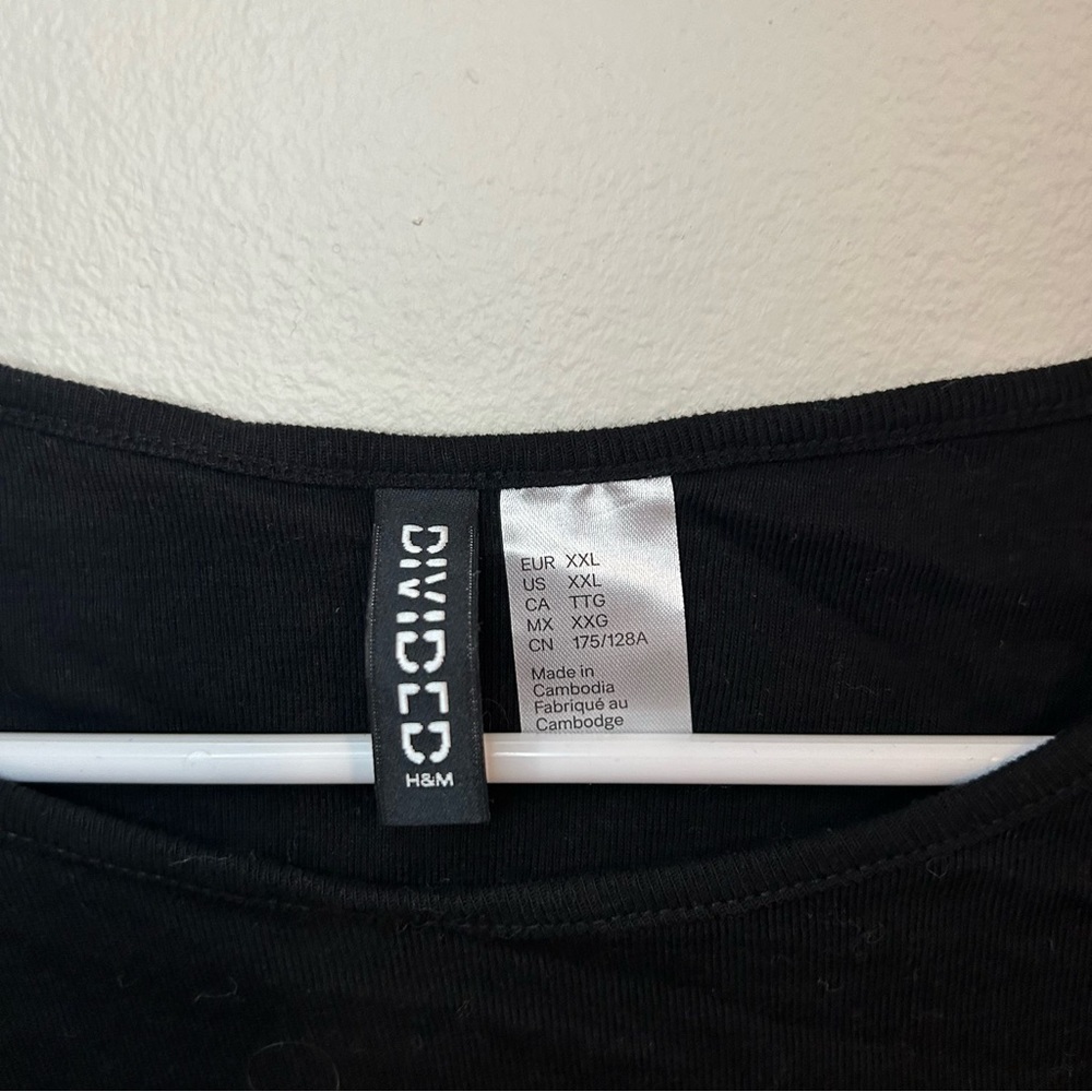 H&M Black Bedazzled Dramatic Cropped Top Size XXL - Picture 4 of 4